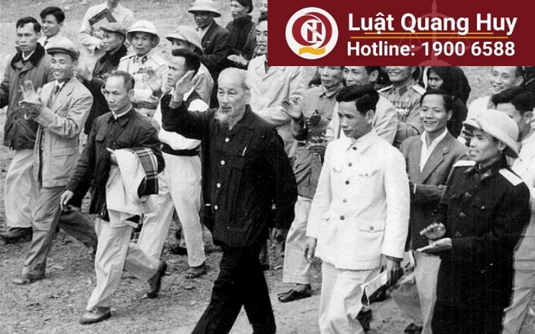 Phân tích những phẩm chất đạo đức cơ bản của người Việt Nam mới theo tư tưởng Hồ Chí Minh và sự vận dụng